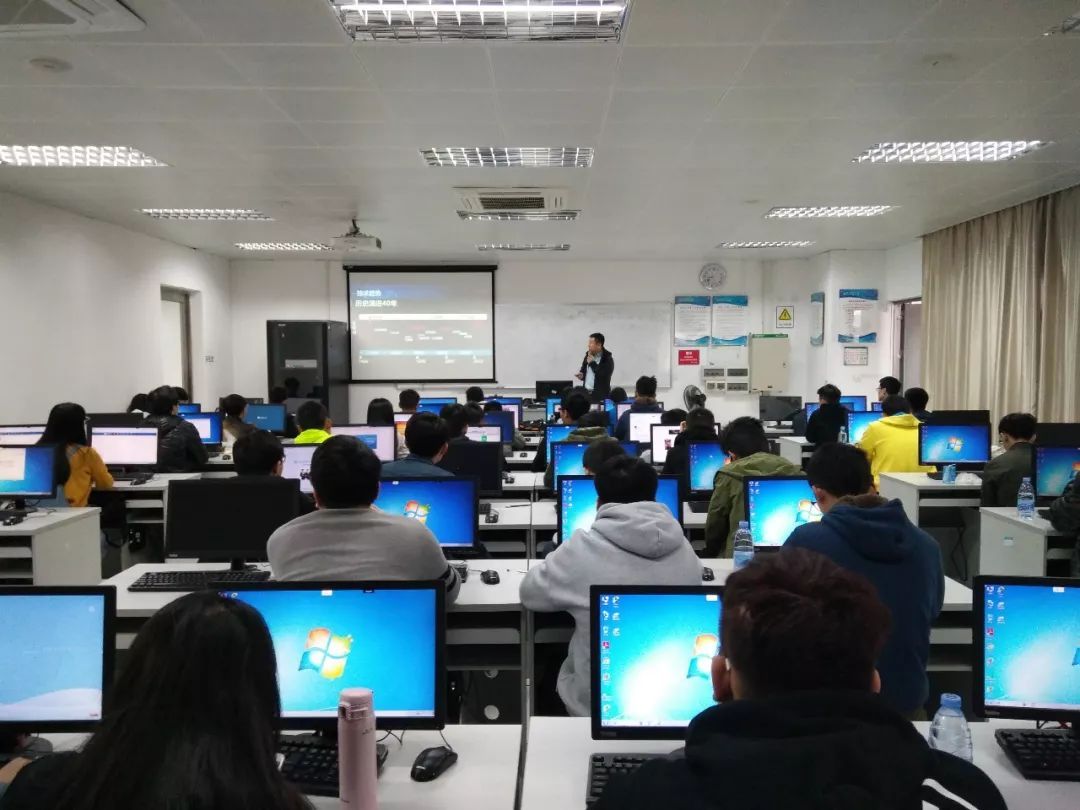 易霖博红客学院走进深圳信息职业技术学院 共筑数字内容制作服务新篇章